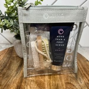 Monat Foot scrub set